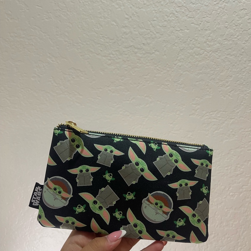 Lounge fly Star Wars, baby Yoda pouch